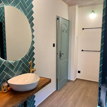 ゲストハウス Bor Es Kenyer