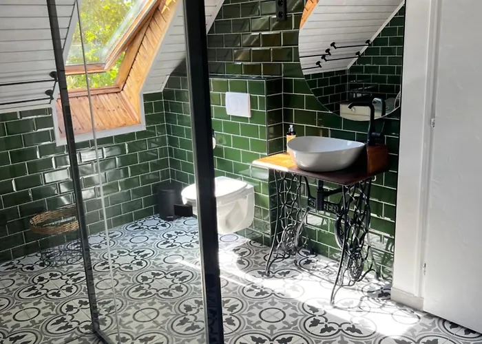 בית הארחה Bor Es Kenyer