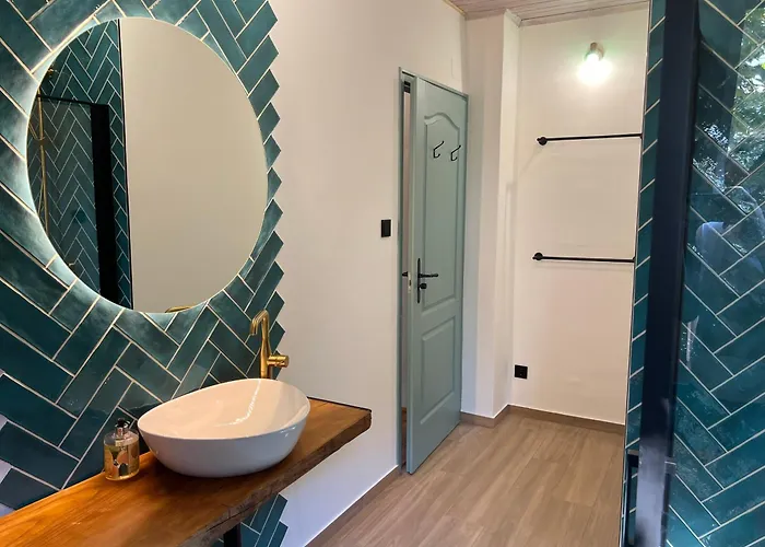 בית הארחה Bor Es Kenyer